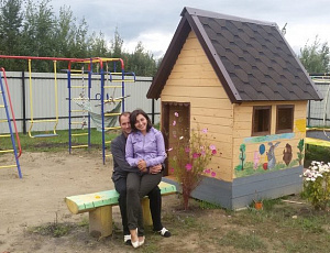 Наш любимый маленький домик. Июль 2015. Использованы TopLasur №13. Фото - Ирина Викторовна Полунина в рамках конкурса belinka. сделано сLOVEнией