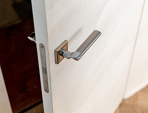 Передача дачный ответ 21 марта 2021 «Детская с бипланом». В передаче использована краска BELINKA LATEX B1 колерованная в цвета: S 1050-Y10R, S 0520-R80B, S 0502-Y50R.