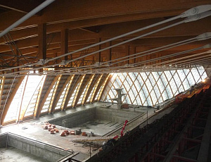 Дворец водных видов спорта (г.Казань) – 2012 г. Несущие клееные деревянные конструкции защищены Belinka Toplasur